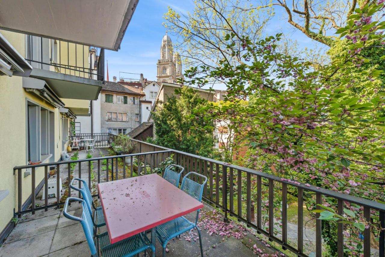 Apartamento Muenstergasse Zurich Old Town Exterior foto